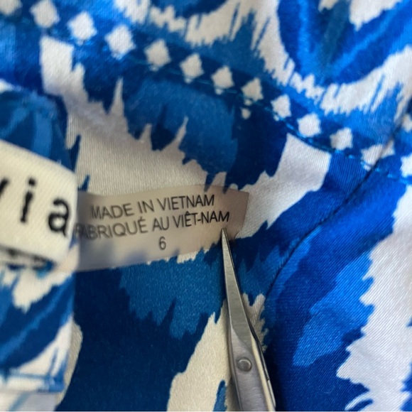 Alice + Olivia Lucy Mini Shirt Dress Pom Pom Hem *Pockets* Blue and White Size 6 - Picture 5 of 15